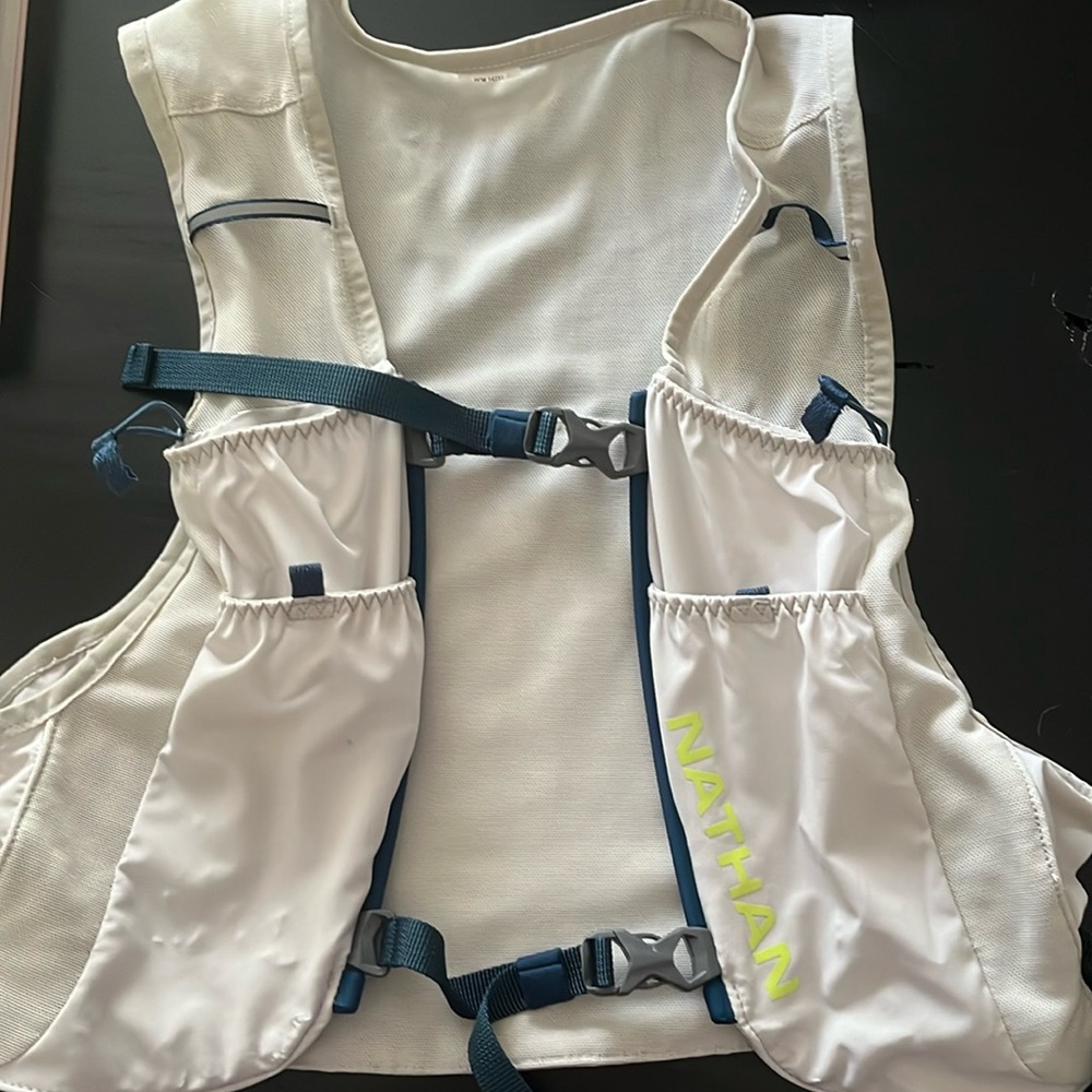 Nathan running vest
